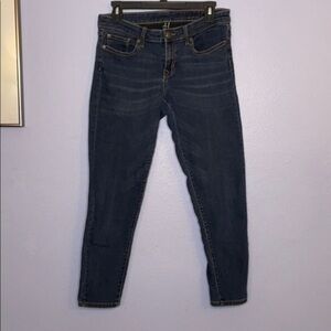 Gap jeans size 6 /28 blue jeans
